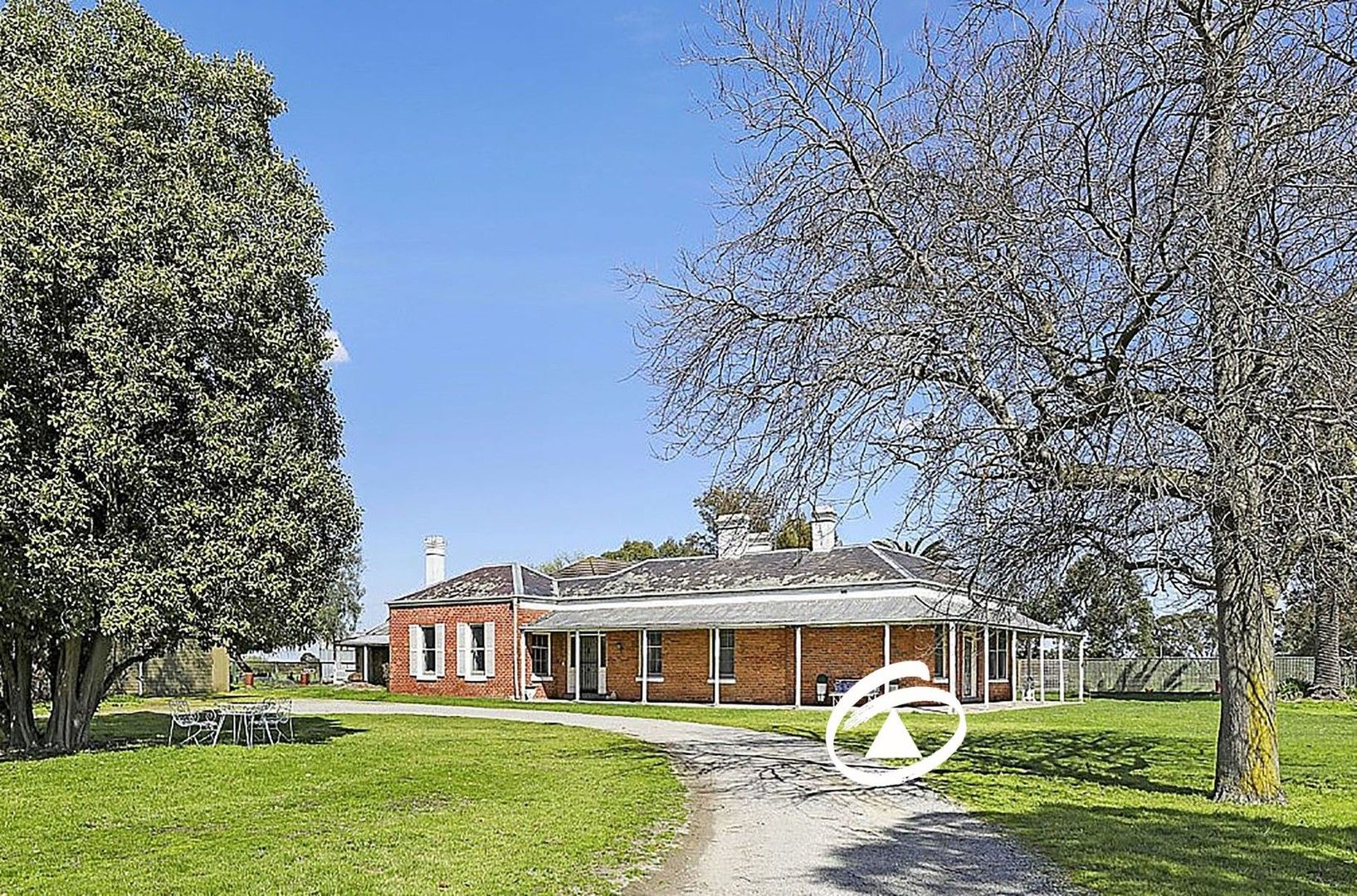 5 bedrooms House in 66 Hutton Road KEYSBOROUGH VIC, 3173