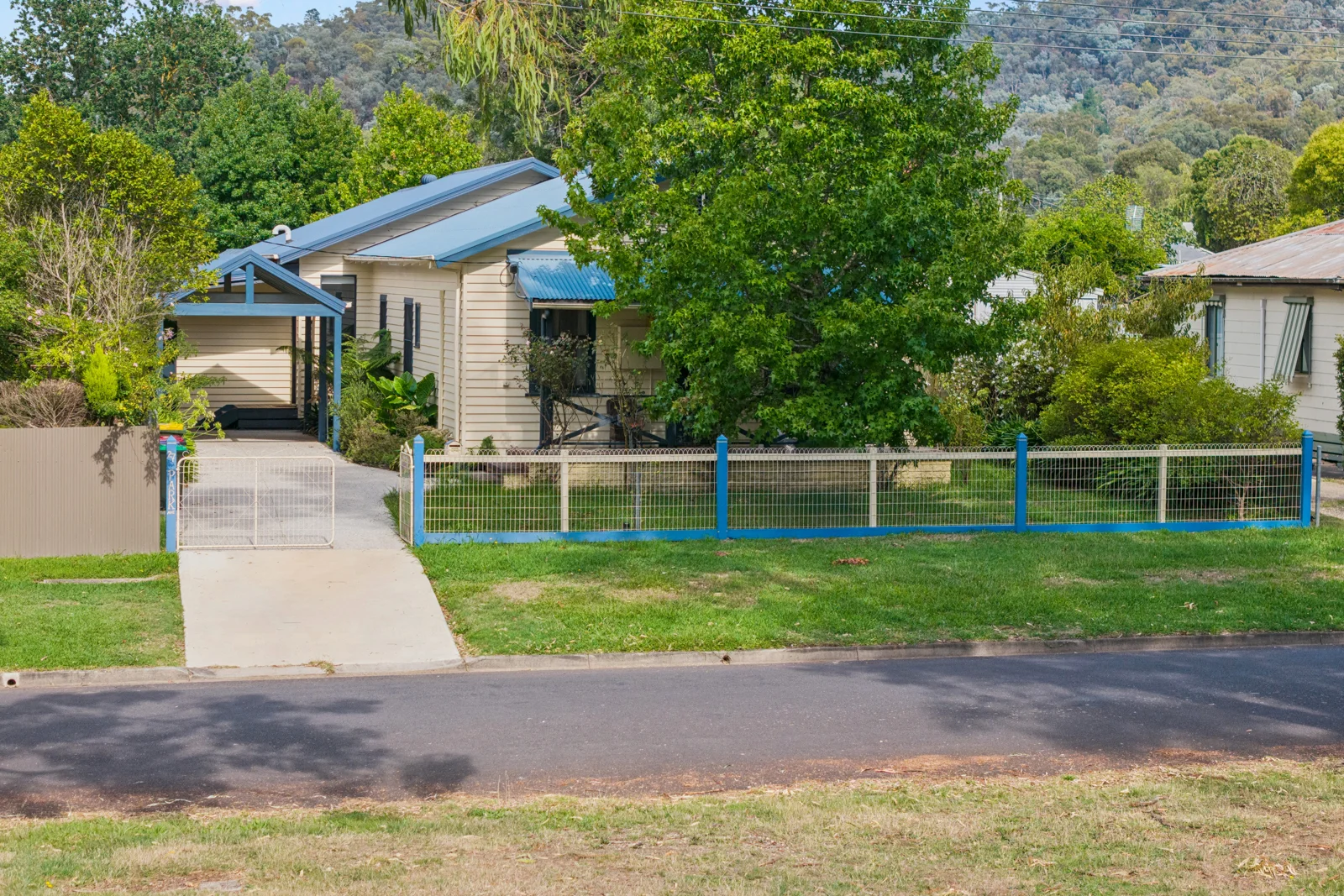 Additional image 2 of 27 Park Avenue, Eildon VIC 3713