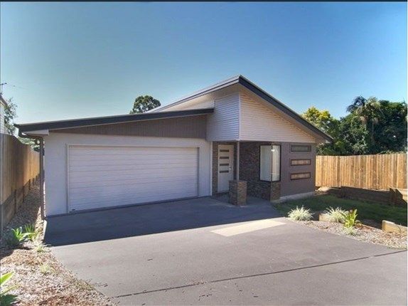 4 bedrooms House in 92 Lang Street SUNNYBANK HILLS QLD, 4109