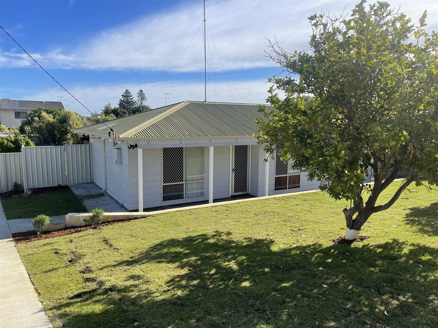 3 bedrooms House in 36 Dower Street MANDURAH WA, 6210