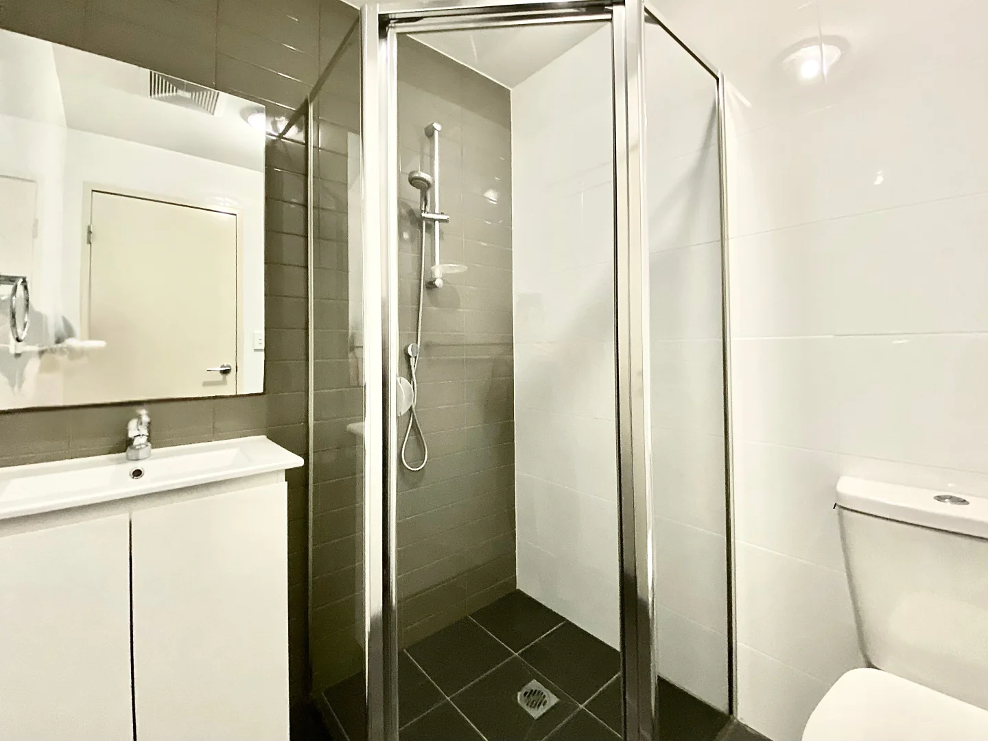 Additional image 6 of 23/12-20 Tyler Street, Campbelltown NSW 2560