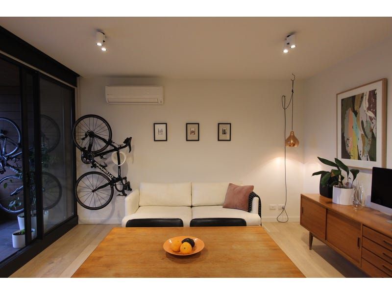 1 bedrooms Apartment / Unit / Flat in 305/8 Burnley Street RICHMOND VIC, 3121