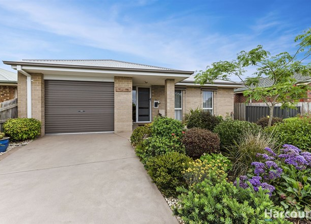 9 Hopetoun Road, Drouin VIC 3818