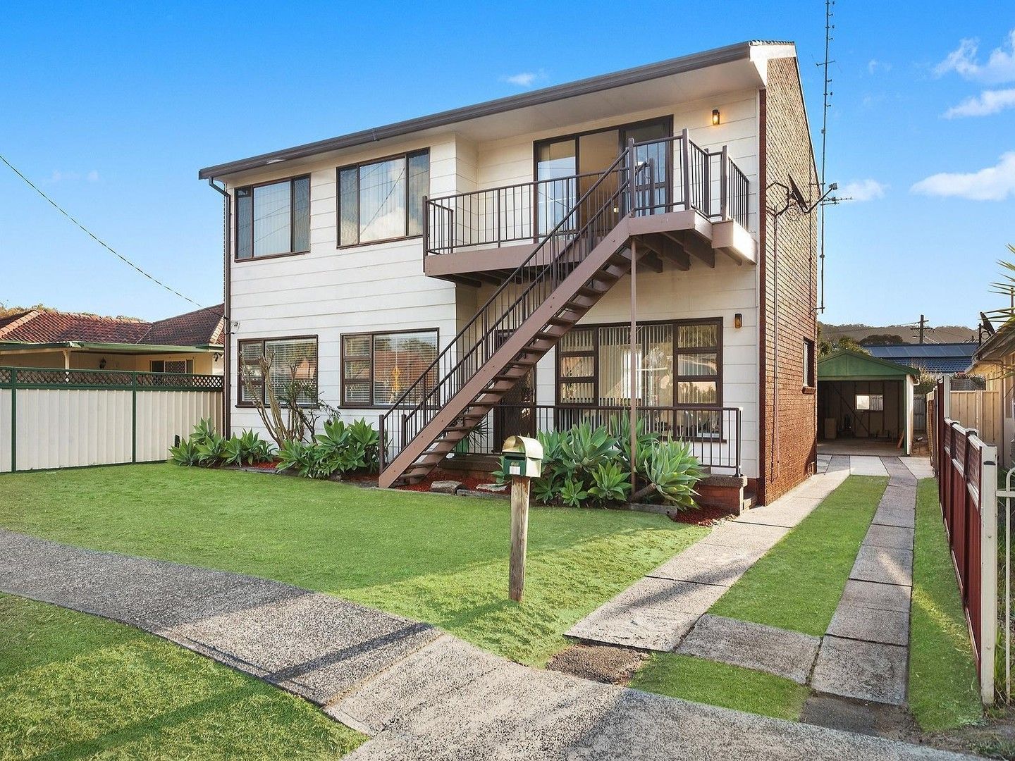 2/287 Ocean Beach Road, Umina Beach NSW 2257 House For Rent 400