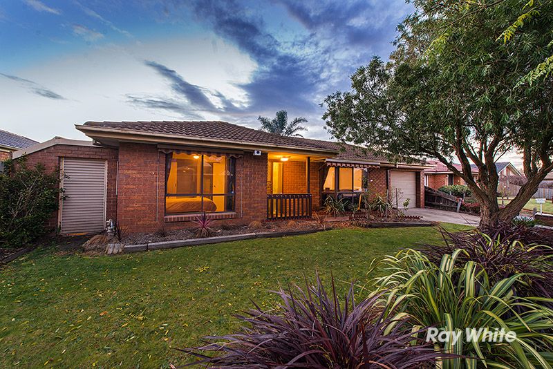 21 Lawless Drive, Cranbourne North VIC 3977, Image 0
