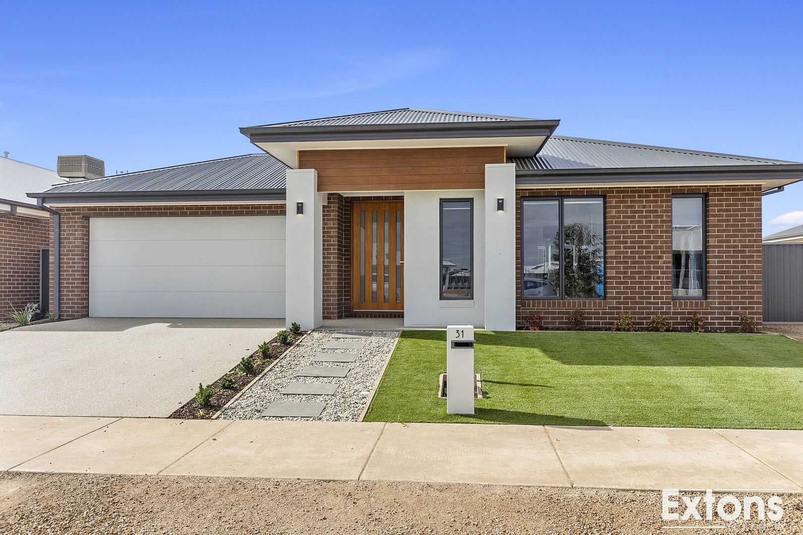 4 bedrooms House in 31 Oasis Crescent YARRAWONGA VIC, 3730