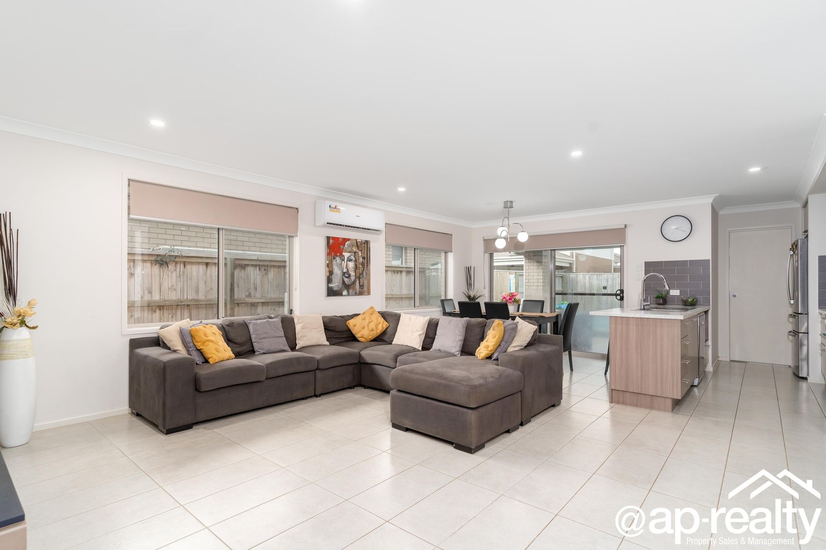 21 Penda Crescent, Pallara QLD 4110, Image 1