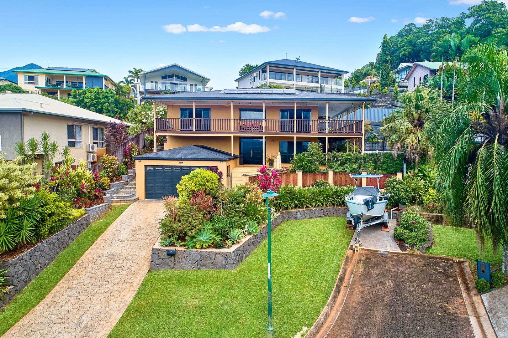 25 Guthrie Close, Bentley Park QLD 4869, Image 1