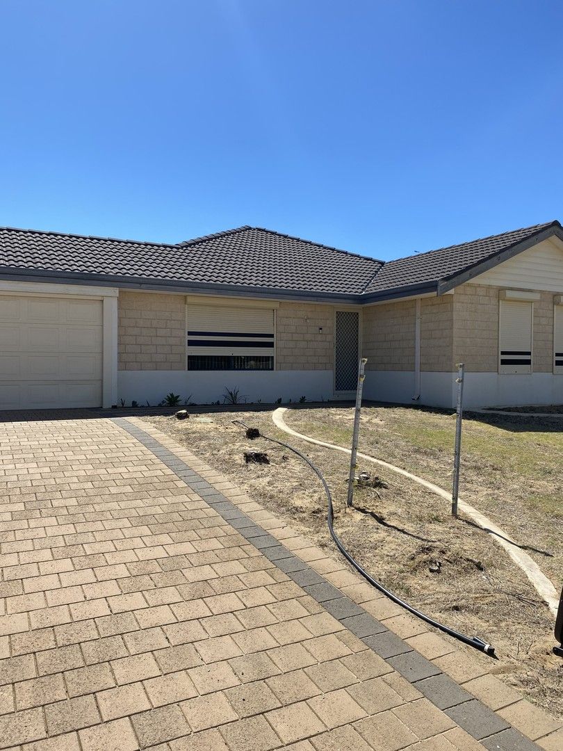3 bedrooms House in 11 Castlefin Road UTAKARRA WA, 6530