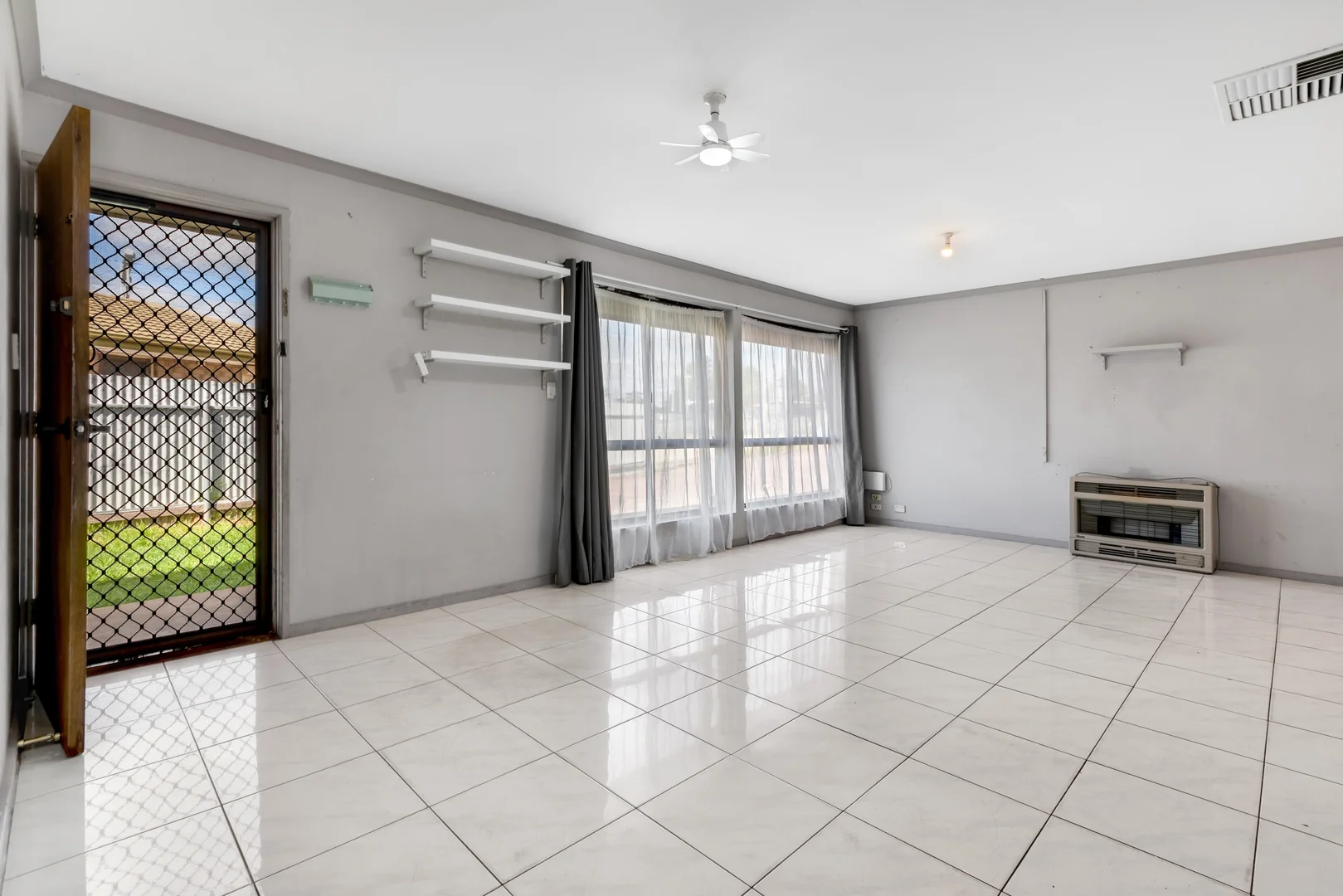 Additional image 3 of 32 Anderson Walk, Smithfield SA 5114