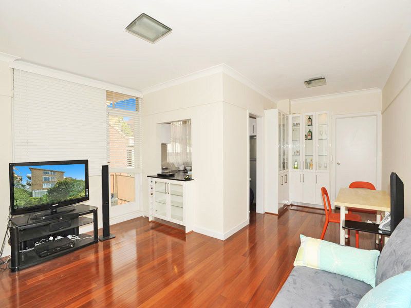 2 bedrooms Apartment / Unit / Flat in 6/26 Lavender Street LAVENDER BAY NSW, 2060