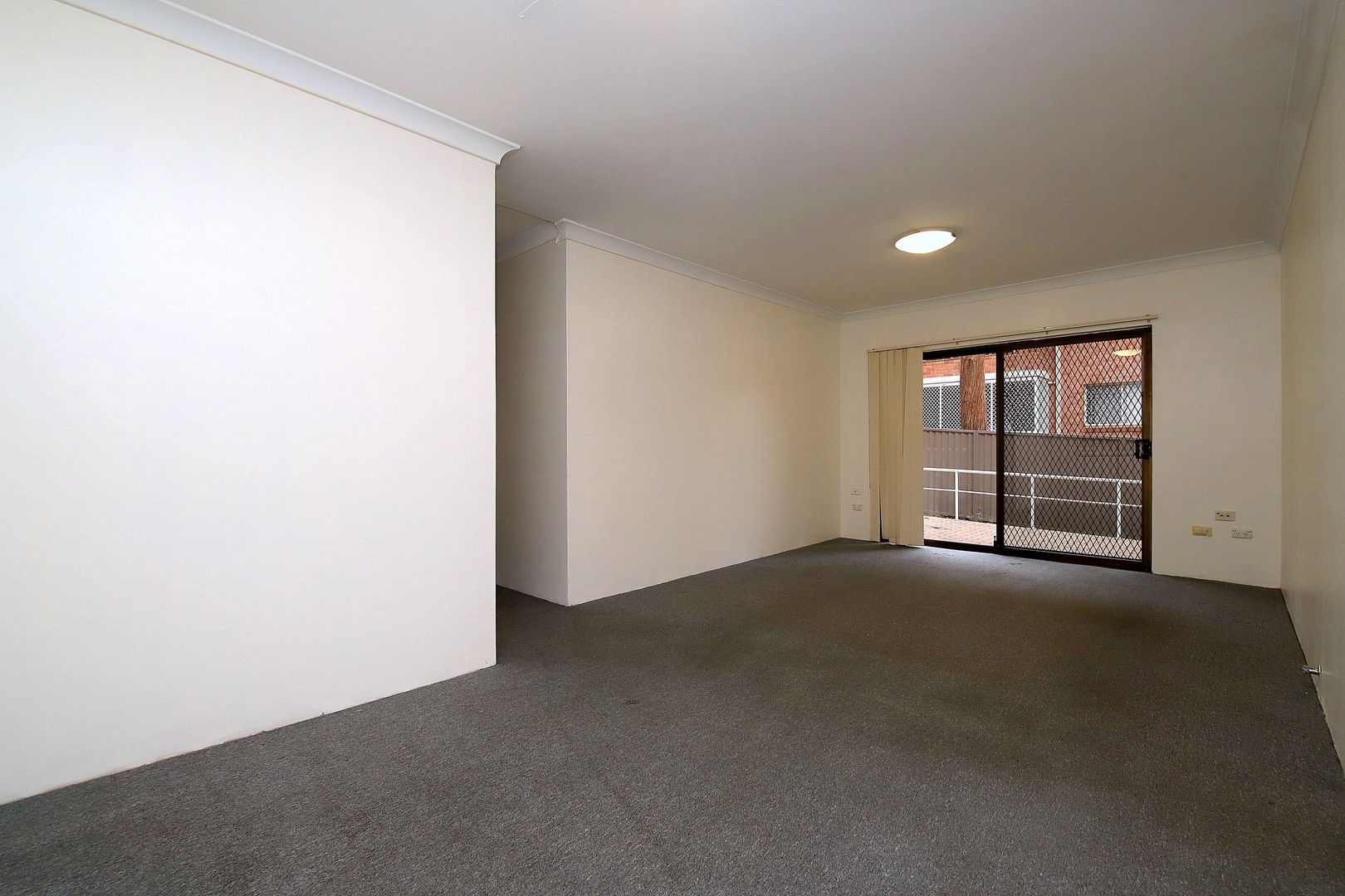 2 bedrooms Apartment / Unit / Flat in 5/14 Melanie Street YAGOONA NSW, 2199