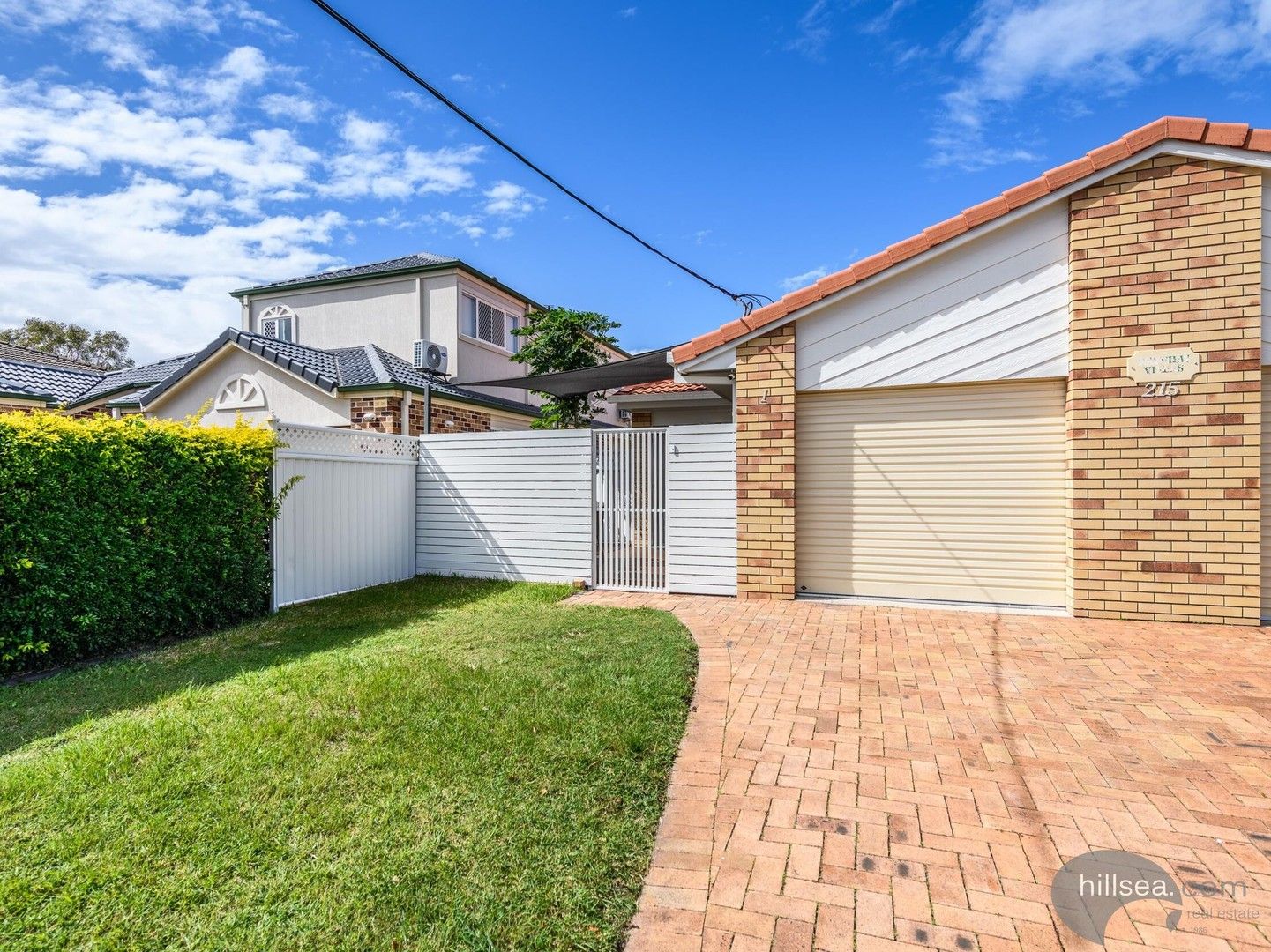 1/215 Bayview Street, Runaway Bay QLD 4216, Image 0