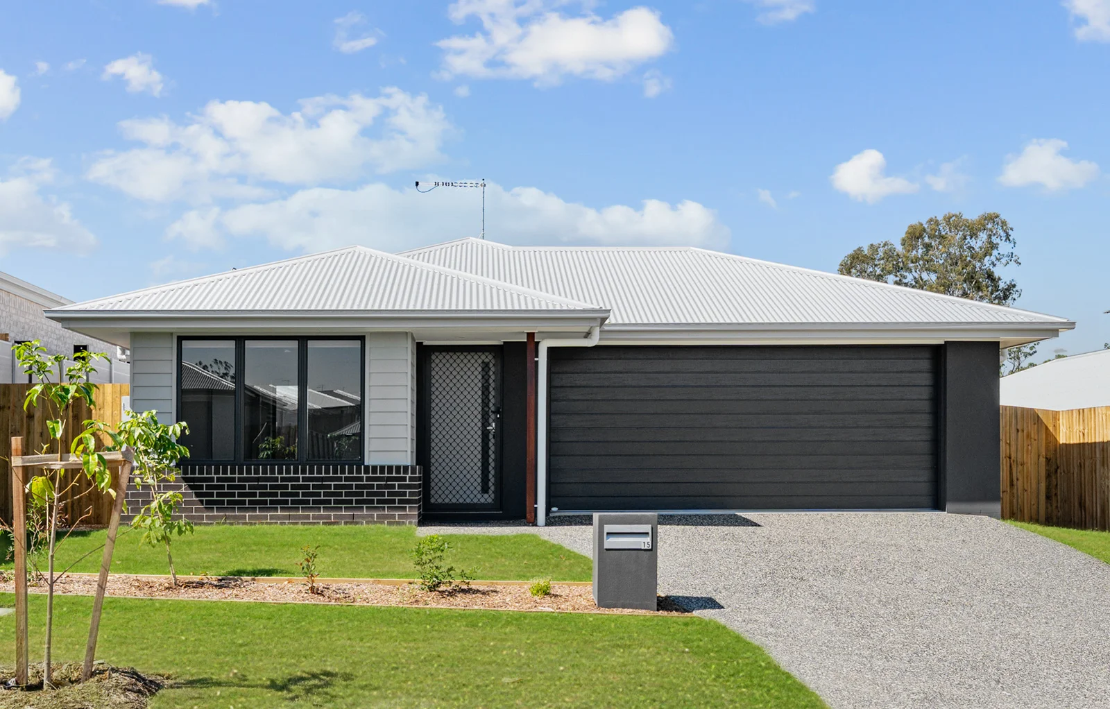 15 Provence Pl, Greenbank QLD 4124