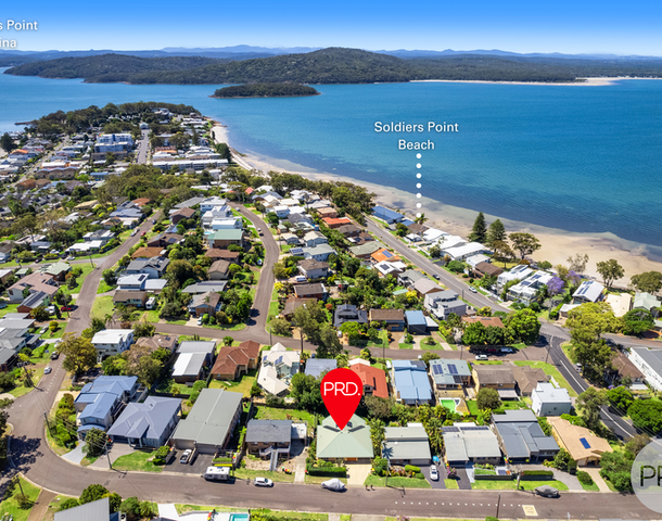 10 Vista Avenue, Soldiers Point NSW 2317