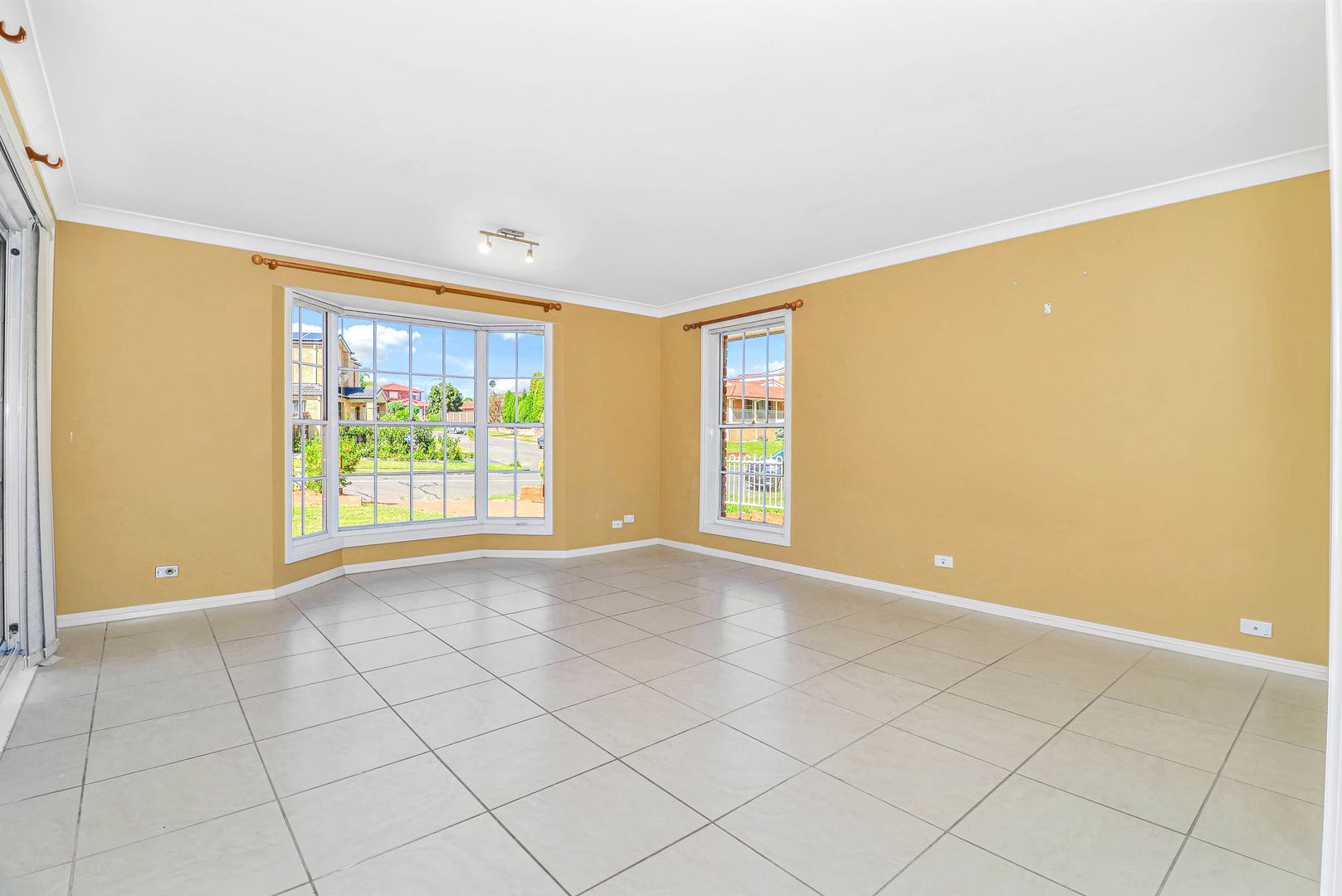 50 Flinders Crescent, Hinchinbrook NSW 2168, Image 1