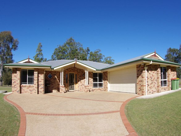 18 Waterview Crescent, Lake Clarendon QLD 4343