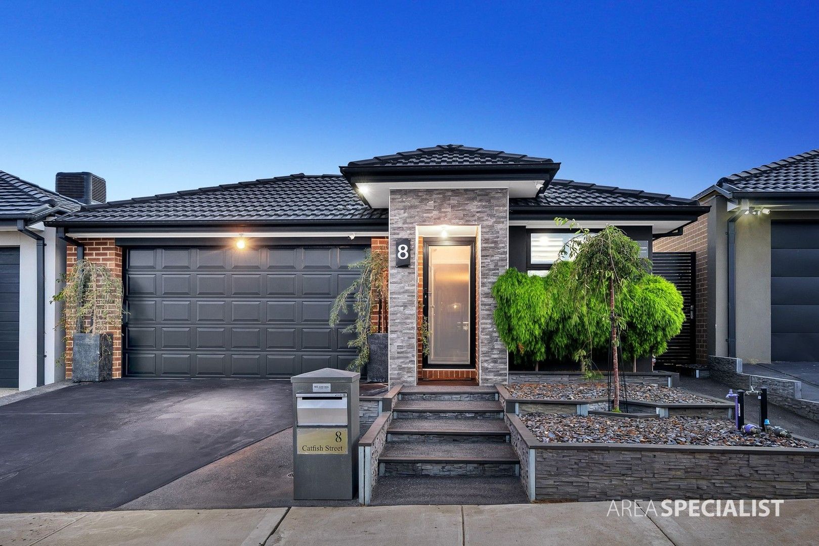 3 bedrooms House in 8 Catfish Street CLYDE NORTH VIC, 3978