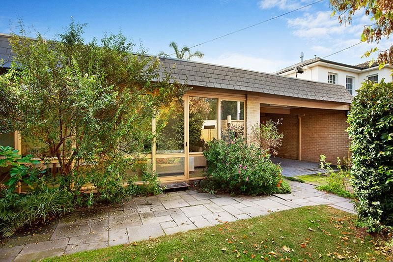 4 Crotonhurst Avenue, Caulfield North VIC 3161, Image 0