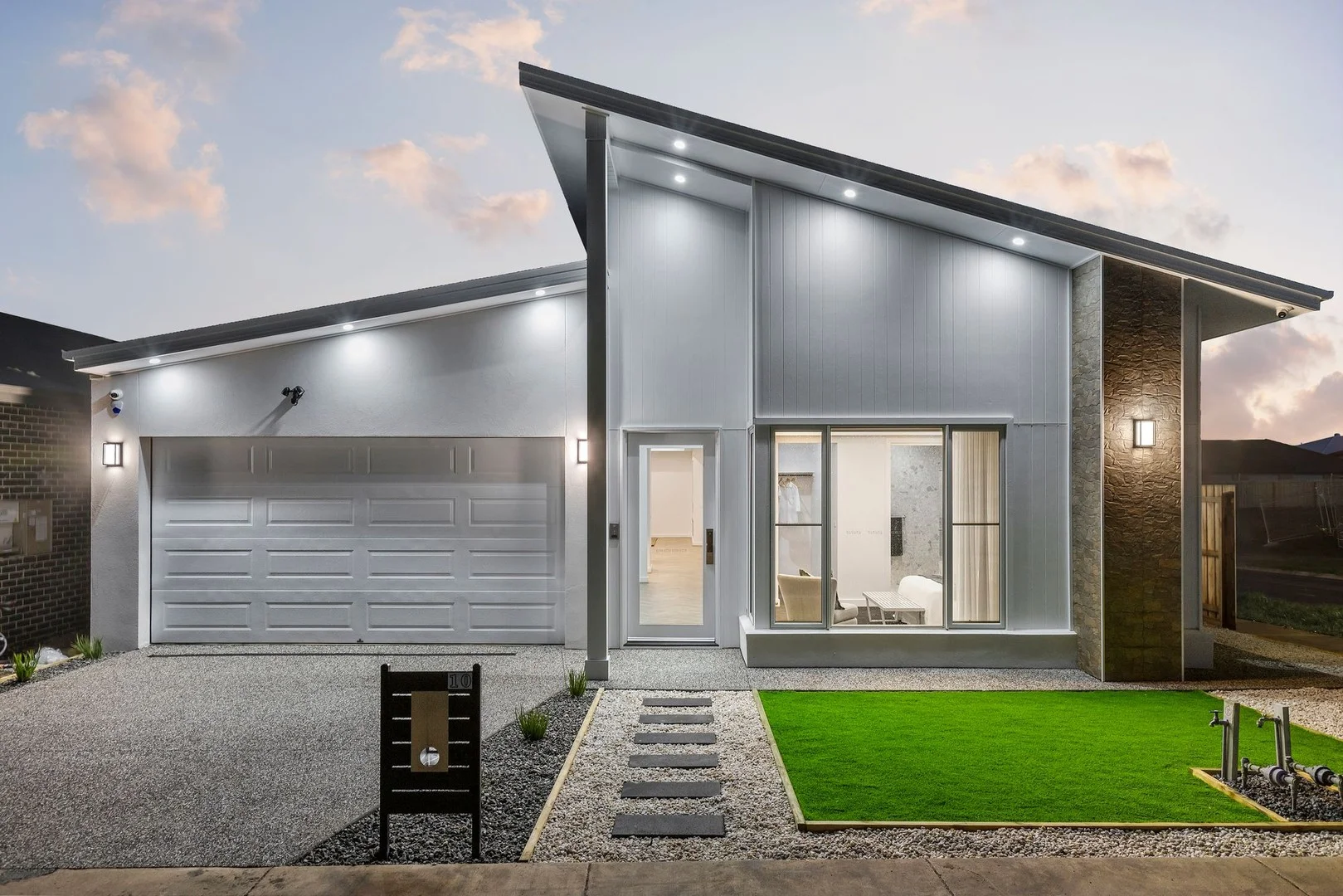 10 Salento Street, Mount Duneed VIC 3217