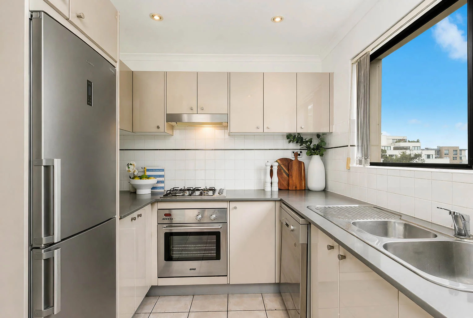 Additional image 4 of 27/11-13 Sturdee Parade, Dee Why NSW 2099