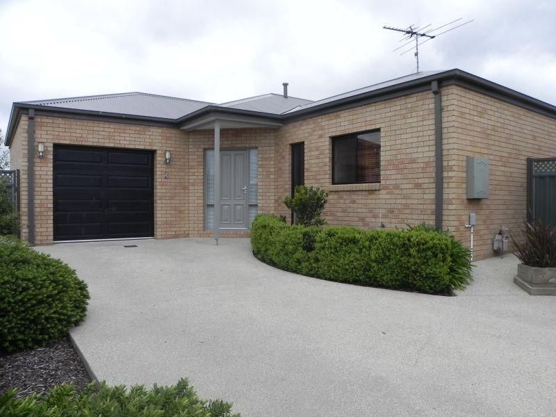 2/ 23 Atkinson Street, Ballan VIC 3342, Image 0