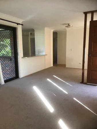 Additional image 8 of 2 Stonyfell Crt, Holland Park QLD 4121