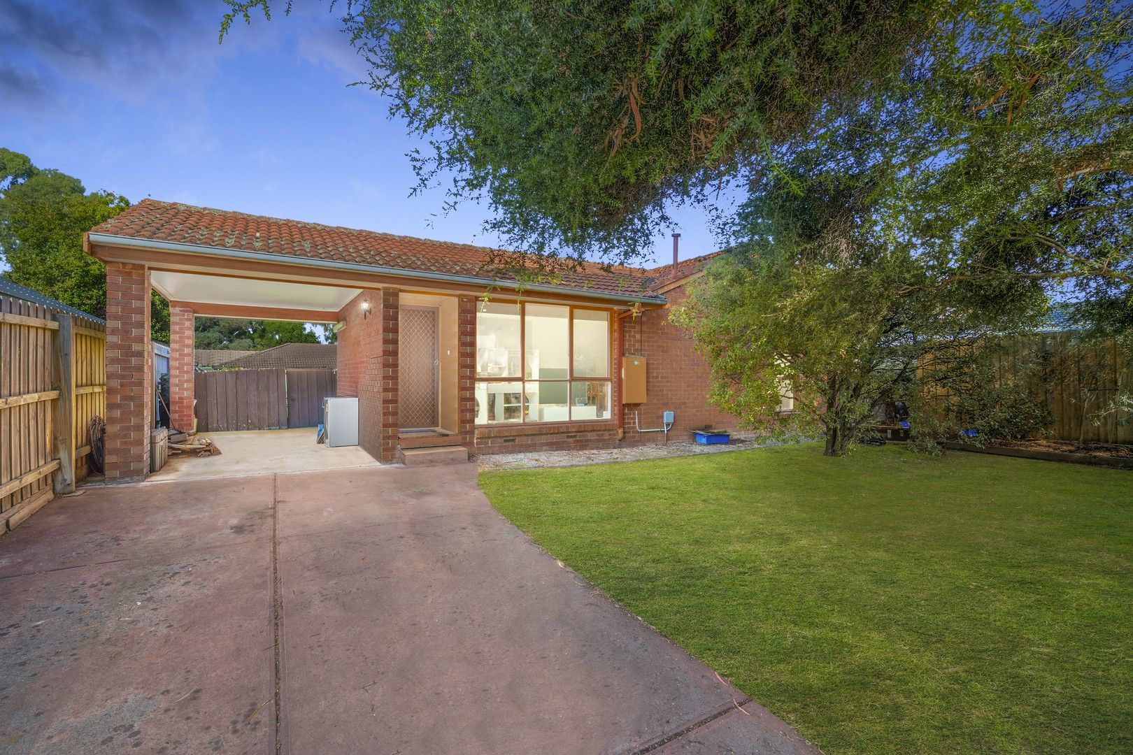 2 Shrubby Walk, Croydon South VIC 3136, Image 0