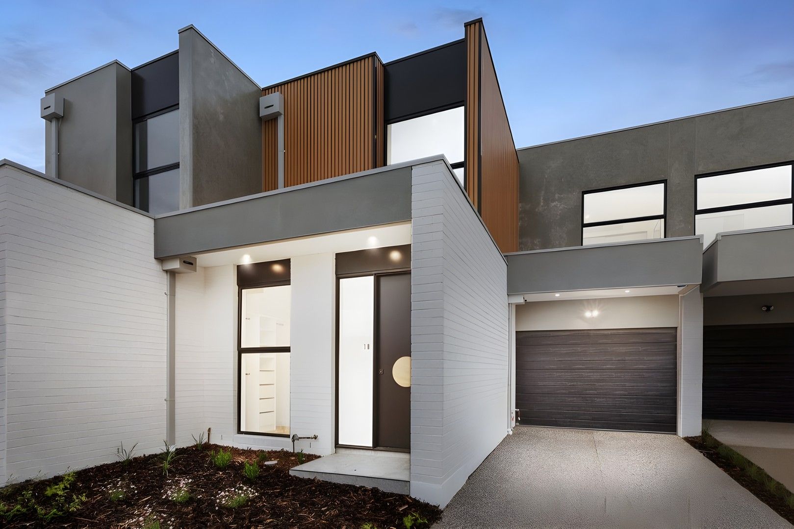4 bedrooms Townhouse in 1B Wood Street AVONDALE HEIGHTS VIC, 3034