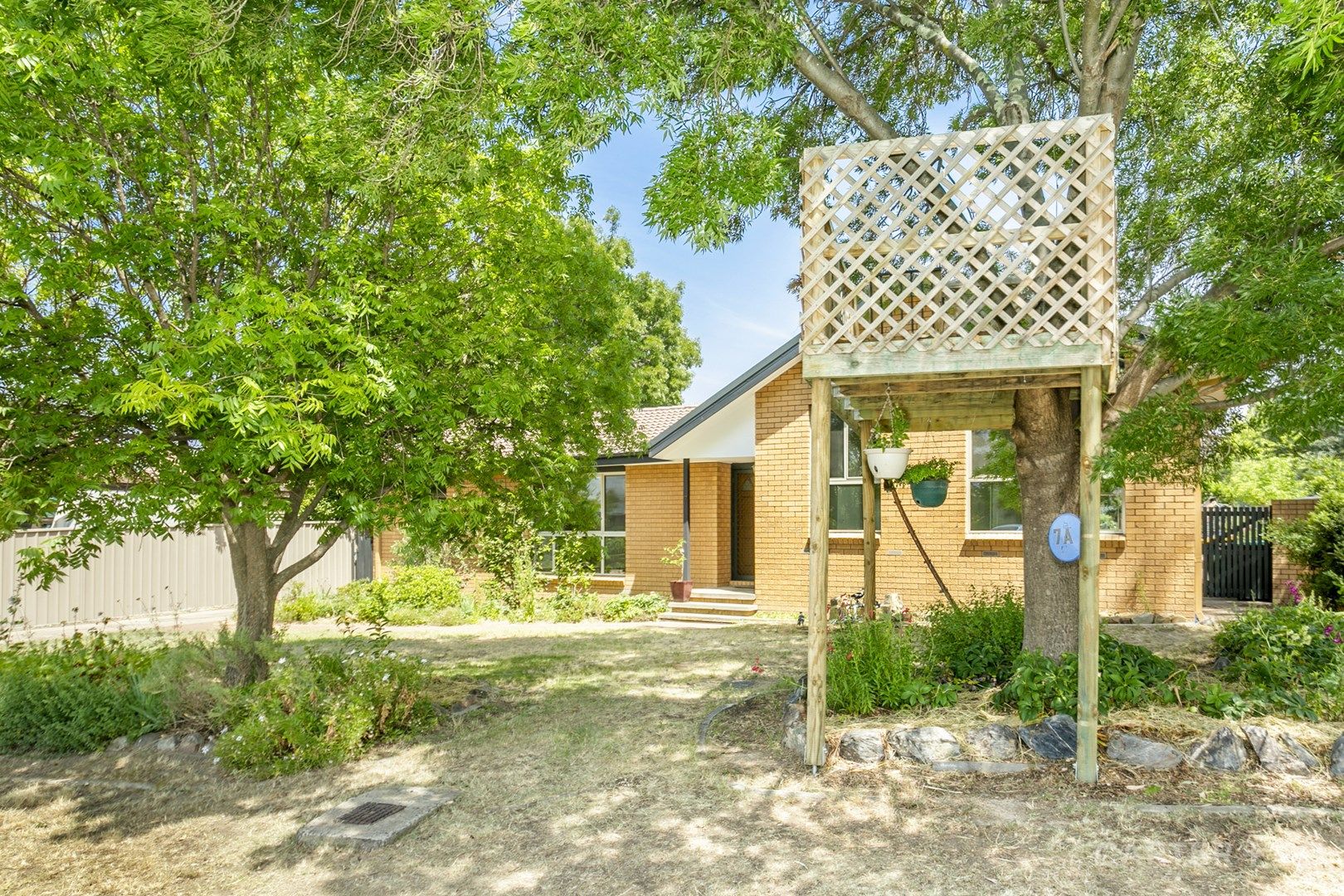 7 McCullock Place, Kambah ACT 2902, Image 0