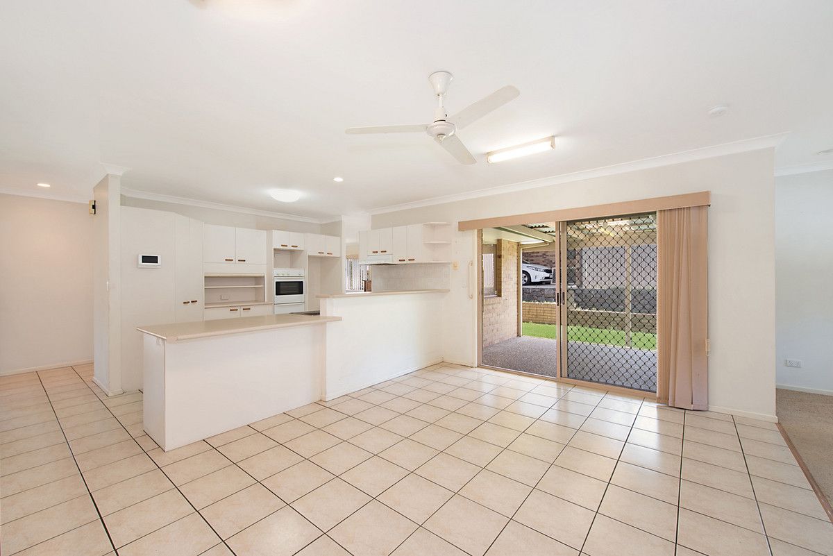 3 Malparara Place, Carseldine QLD 4034, Image 2