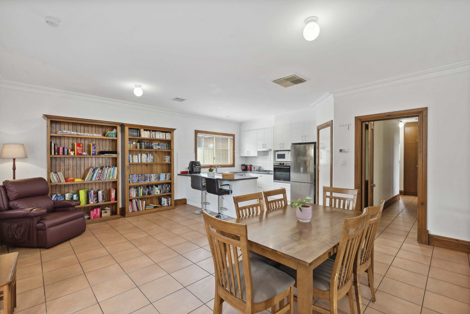 2A Lyall Avenue, Hampstead Gardens SA 5086, Image 2