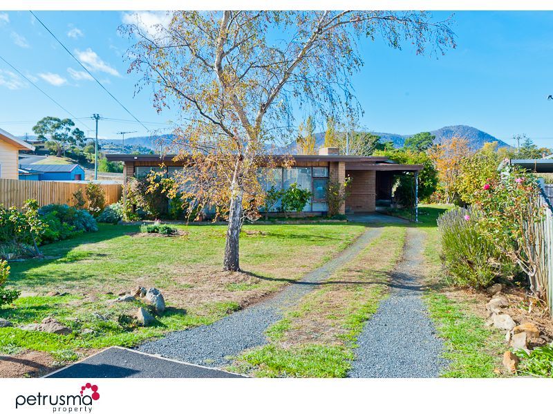 1 Wyralla Court, Austins Ferry Property History & Address Research