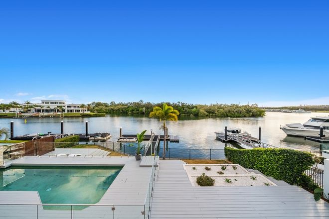 1675 Riverdale Drive Hope Island 4212 - Image 6