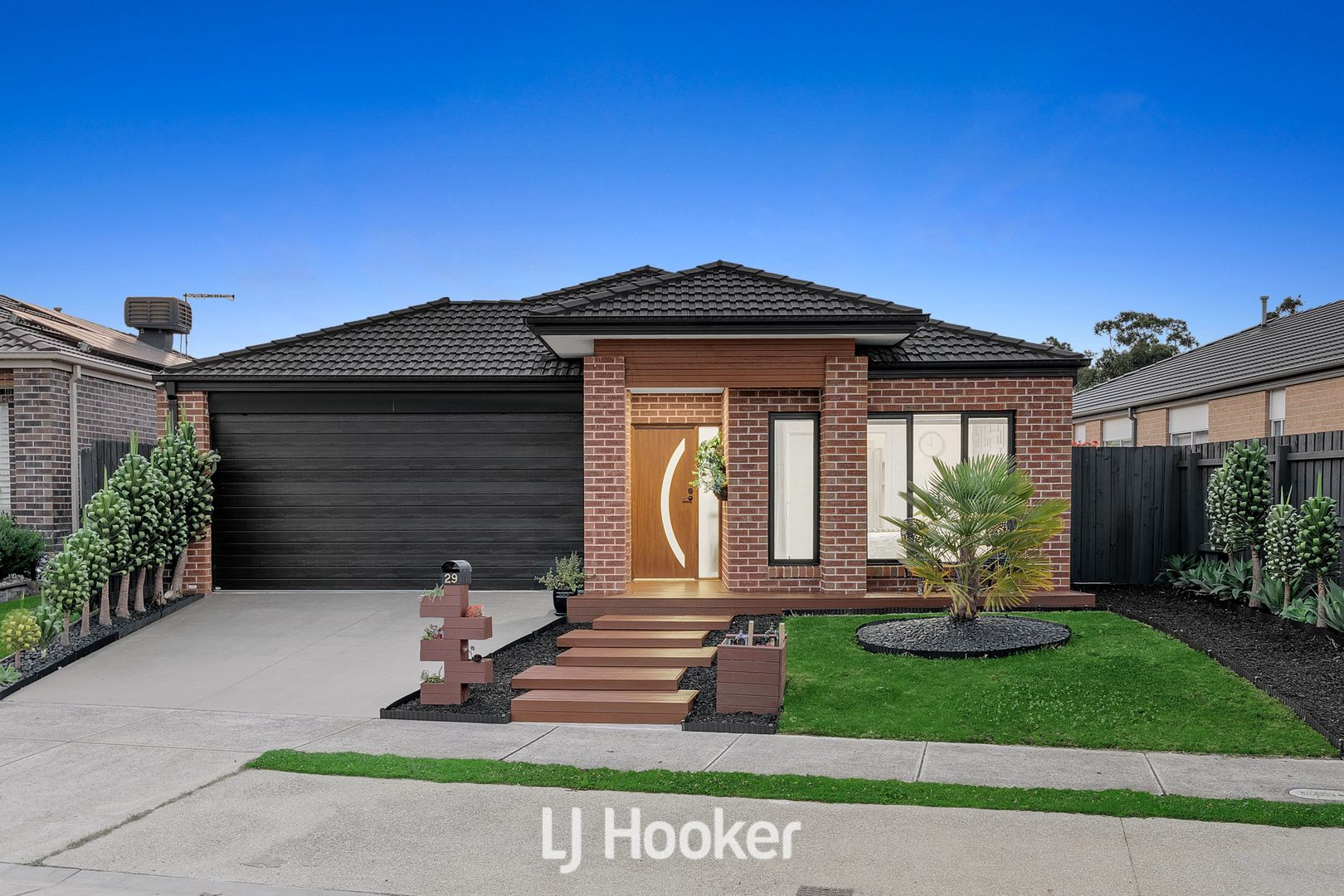 29 Camaro Drive, Cranbourne East VIC 3977, Image 1