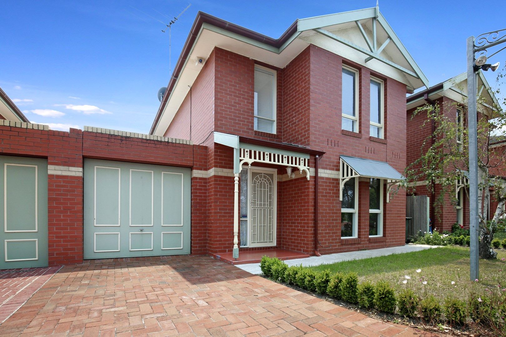 14 Silverbirch Rise, Mill Park VIC 3082 - Townhouse For Rent | Domain