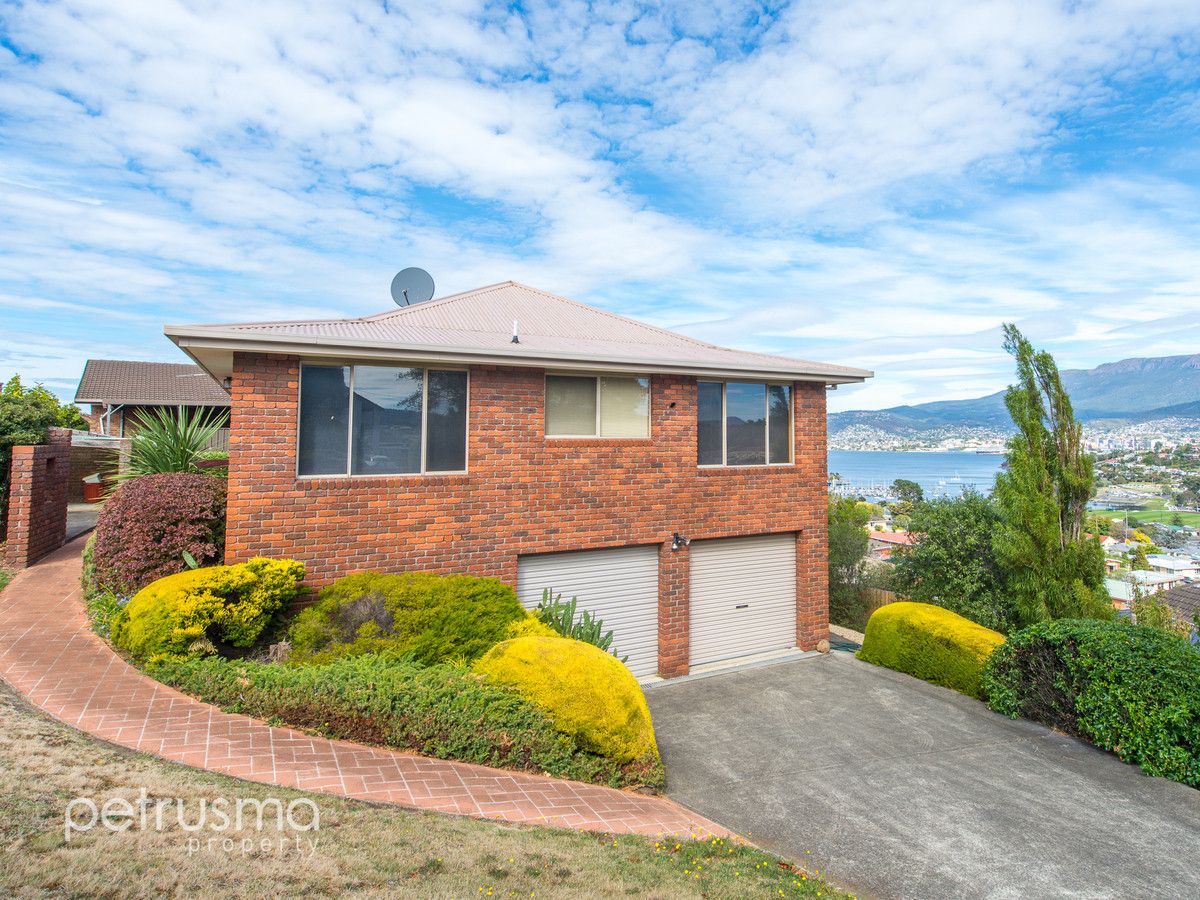 19 Balamara Street, Bellerive TAS 7018, Image 2