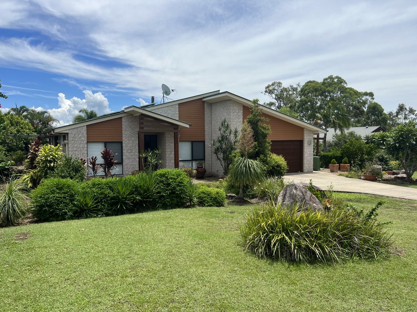 111-113 Tullamore Way, Gleneagle QLD 4285, Image 0