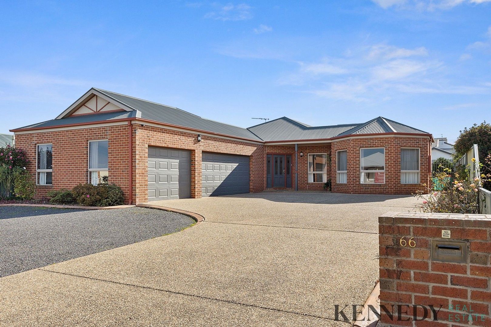 3 bedrooms House in 66 Witt Street YARRAWONGA VIC, 3730