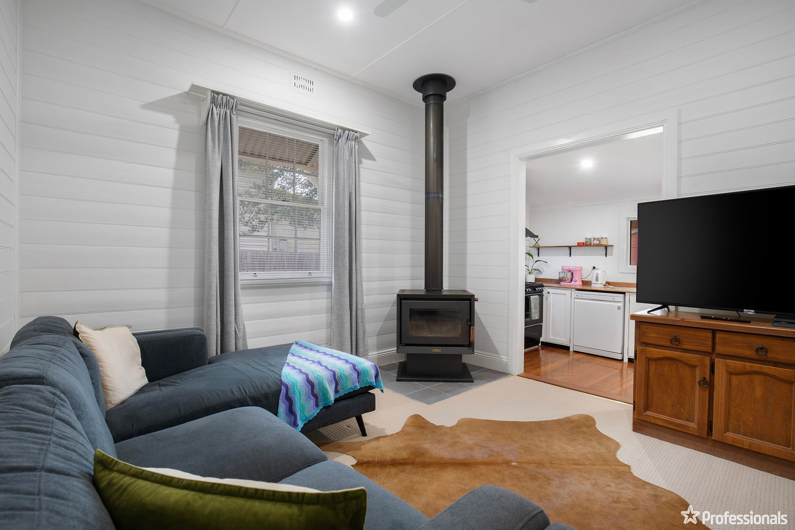 21 Marsh Street, Armidale NSW 2350, Image 2