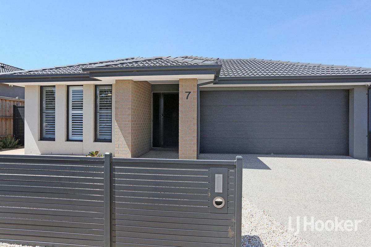 3 bedrooms House in 7 Tannum Circuit TRUGANINA VIC, 3029