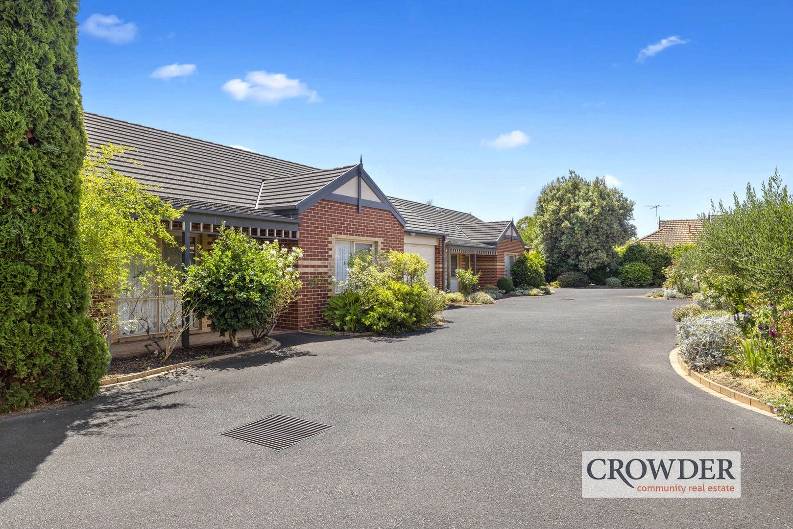3 bedrooms Apartment / Unit / Flat in 2/105 Canadian Bay Road MOUNT ELIZA VIC, 3930