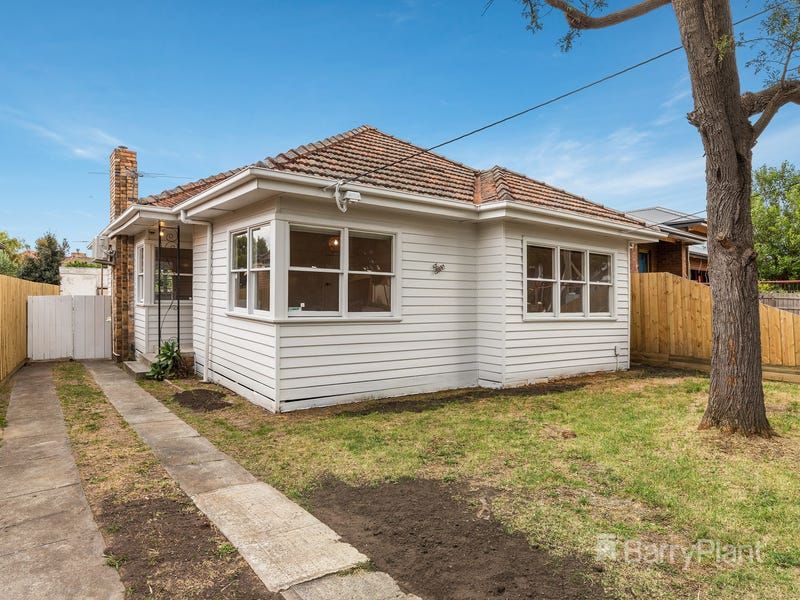 3 bedrooms House in 5 Goulburn Avenue RESERVOIR VIC, 3073