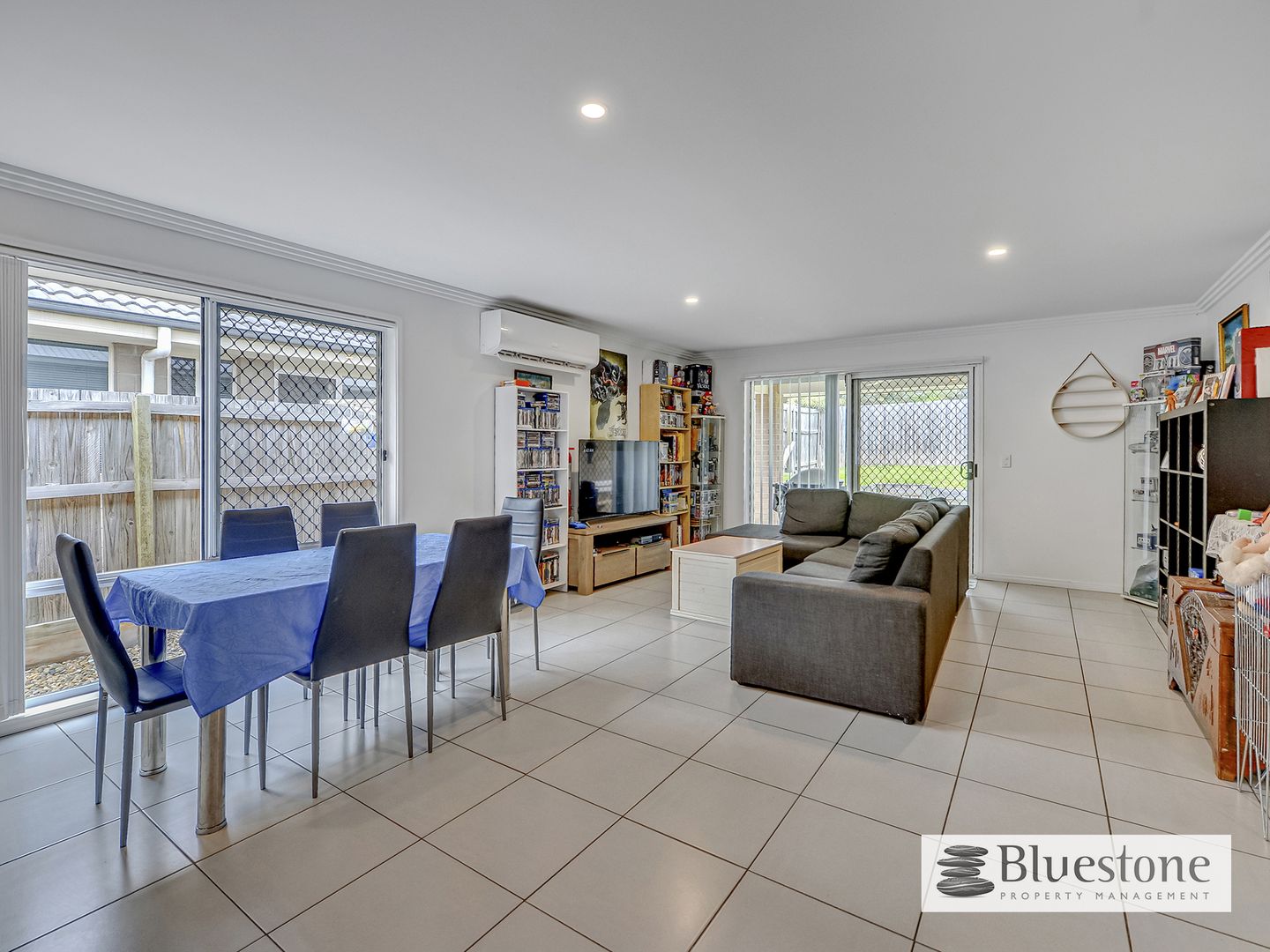 69 Ravensbourne Circuit, Waterford QLD 4133, Image 2