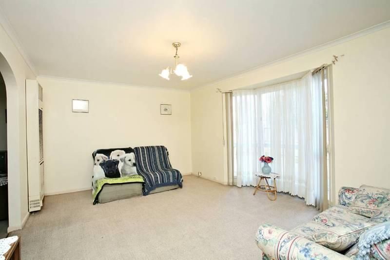 1/141 Anderson Road, SUNSHINE VIC 3020, Image 2