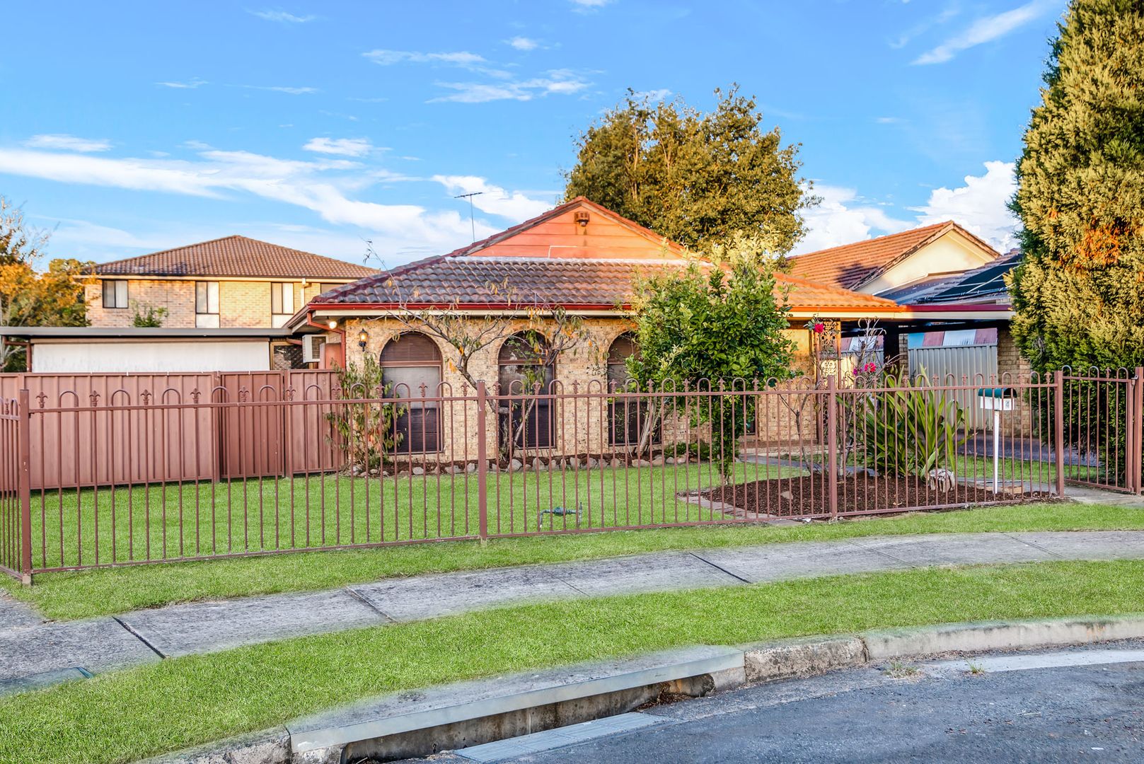 4 Witt Close, Edensor Park NSW 2176, Image 2