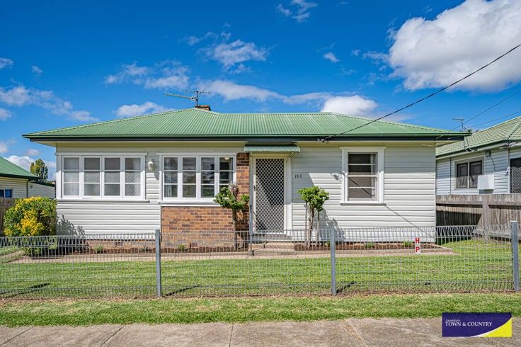 3 bedrooms House in 161 Butler Street ARMIDALE NSW, 2350