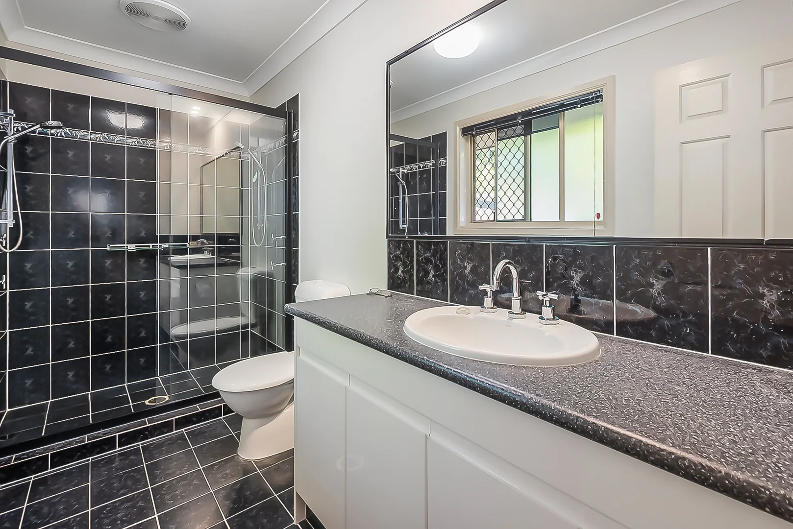 Additional image 10 of 13 Ryfield Road, Carrara QLD 4211