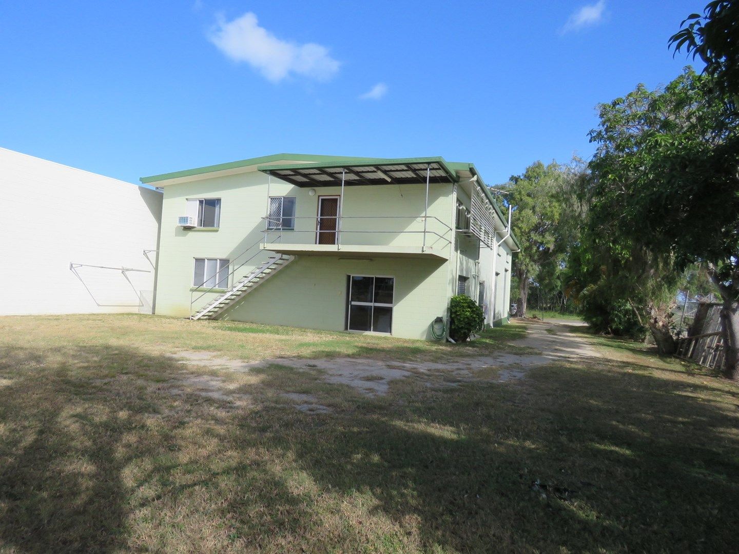 2 bedrooms Apartment / Unit / Flat in 9 Fitzalan Street BOWEN QLD, 4805