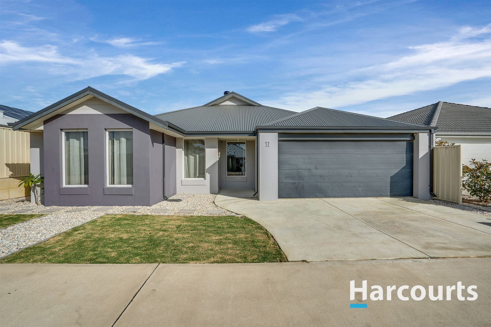 4 bedrooms House in 32 Ashwood Parkway LAKELANDS WA, 6180